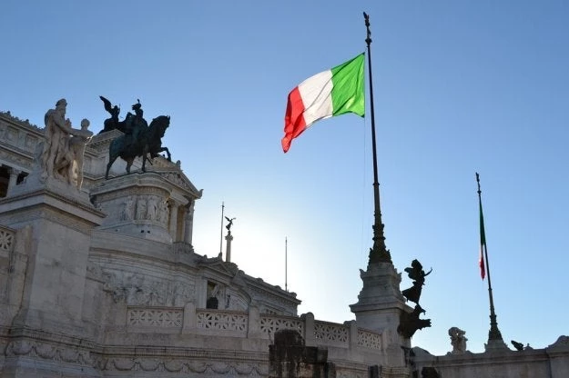 La Repubblica: Η Κομισιόν απορρίπτει το προσχέδιο της ιταλικής κυβέρνησης για τον προϋπολογισμό